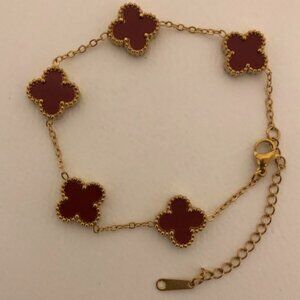 Stainless Steel Gold Tone Four Leaf Clover Bracelet (red) NEW